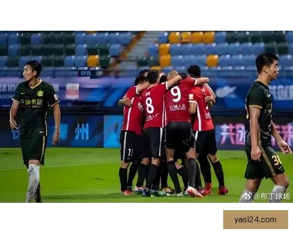 中超半程风云突变蓉城强势领跑 中超半程风云突变蓉城强势领跑